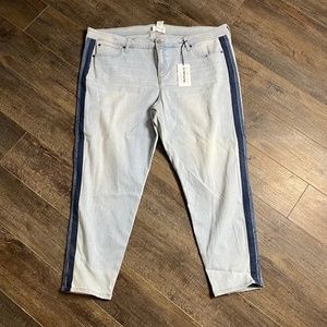 *BNWT* For The Republic Jeans Pants Denim ((size 24W)) NEW